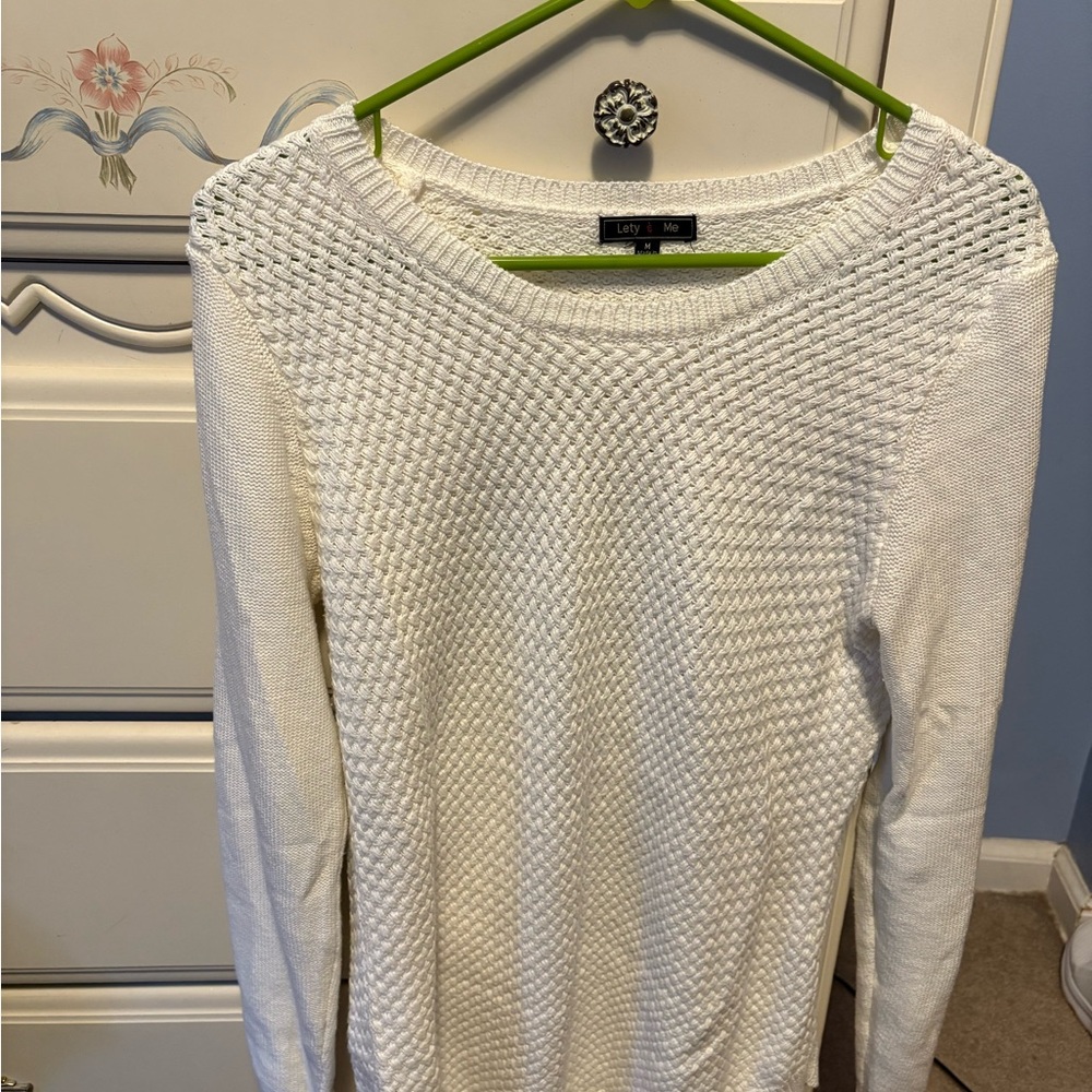 Lety & Me White Crew Neck Sweater Lightweight Knit